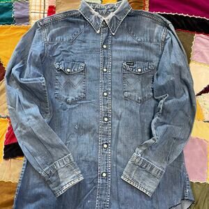 Vintage Wrangler Long Sleeve Denim Pearl Snap Medium / Large
